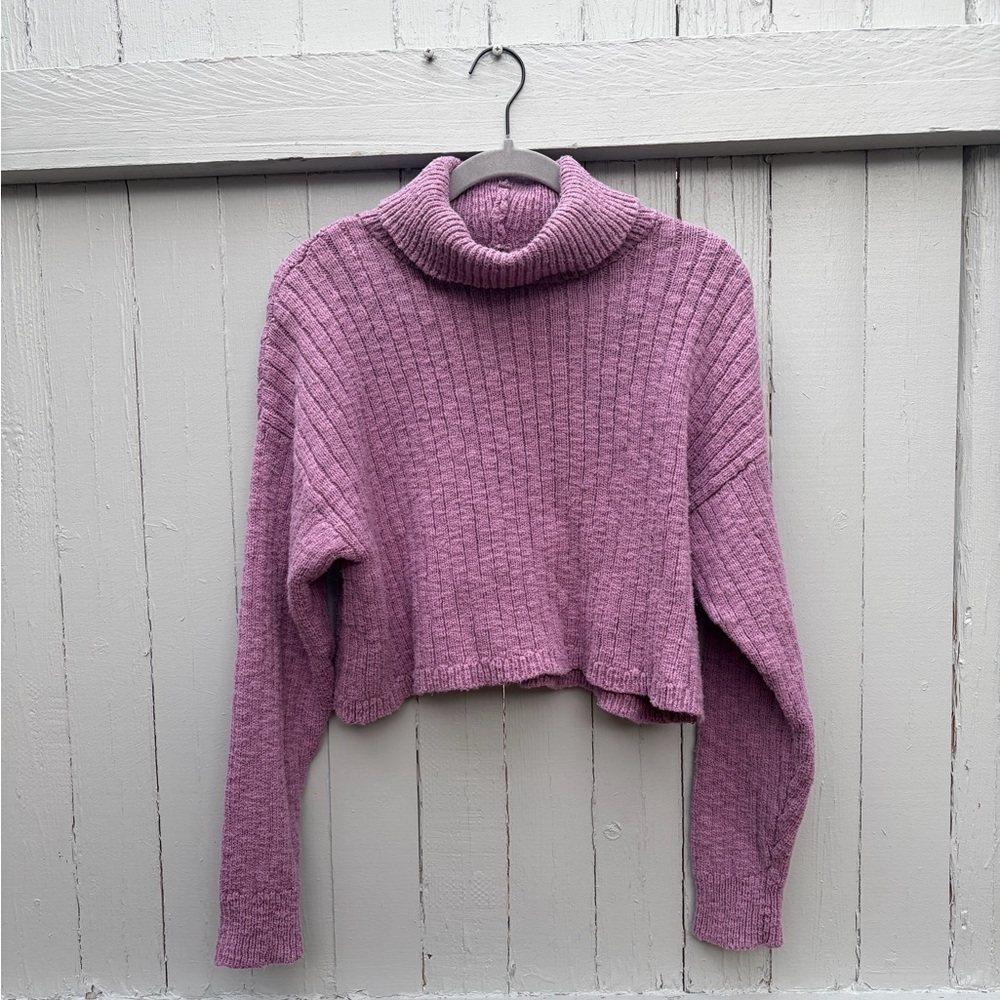 Forever 21 Ribbed Turtleneck Cropped Sweater